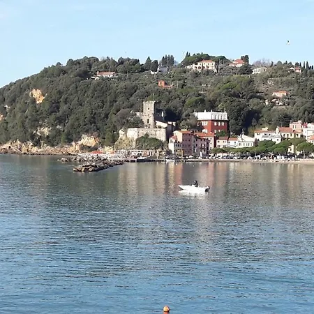 Apartmán Mansard Alba - Sea 5 Terre-trekking-excursions-relax