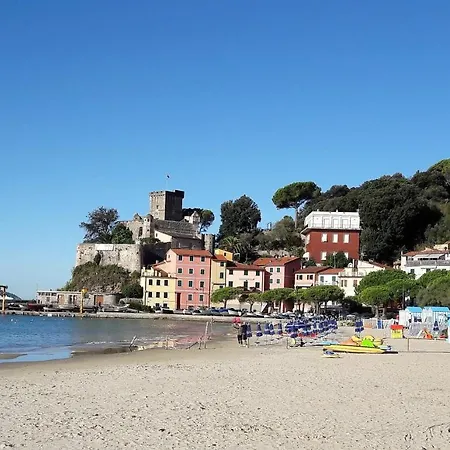 Mansard Alba - Sea 5 Terre-trekking-excursions-relax