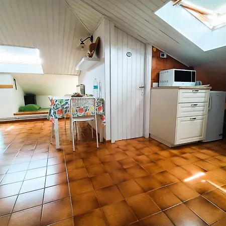 Mansard Alba - Sea 5 Terre-trekking-excursions-relax Apartment San Terenzo