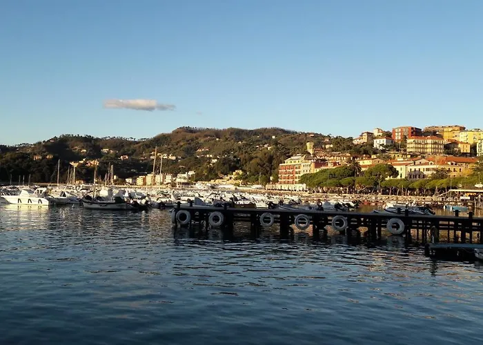 Mansard Alba - Sea 5 Terre-trekking-excursions-relax * سان تيرينزو