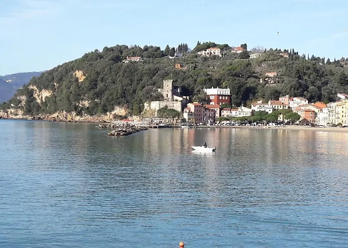 شقة Mansard Alba - Sea 5 Terre-trekking-excursions-relax
