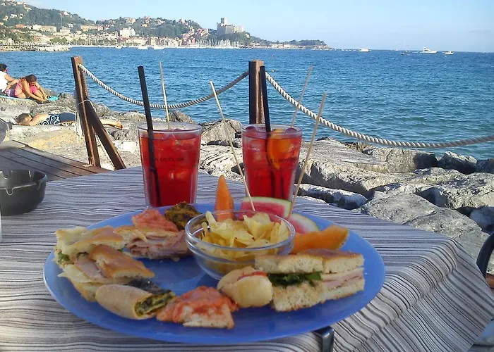 شقة Mansard Alba - Sea 5 Terre-trekking-excursions-relax