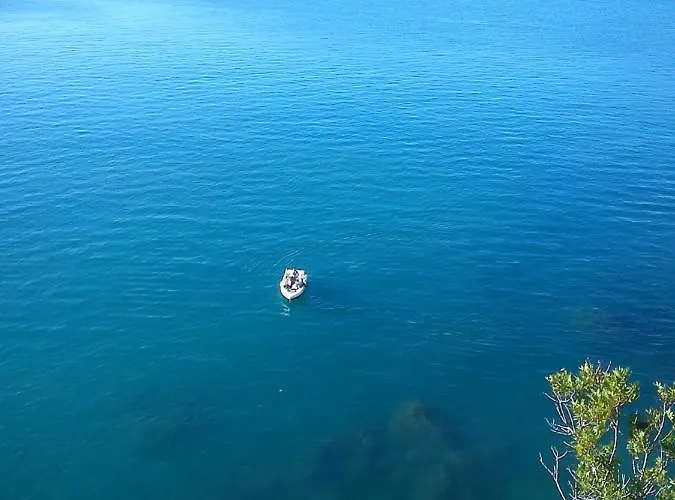 Mansard Alba - Sea 5 Terre-trekking-excursions-relax