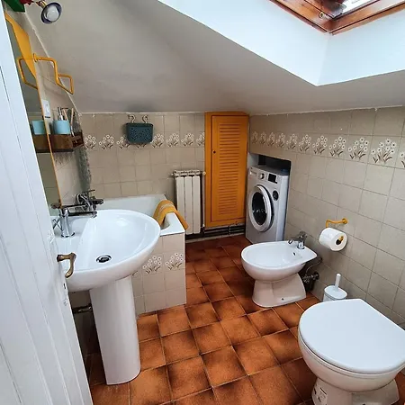 Apartment Mansard Alba - Sea 5 Terre-trekking-excursions-relax *
