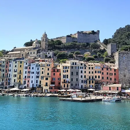 Mansard Alba - Sea 5 Terre-trekking-excursions-relax * San Terenzo